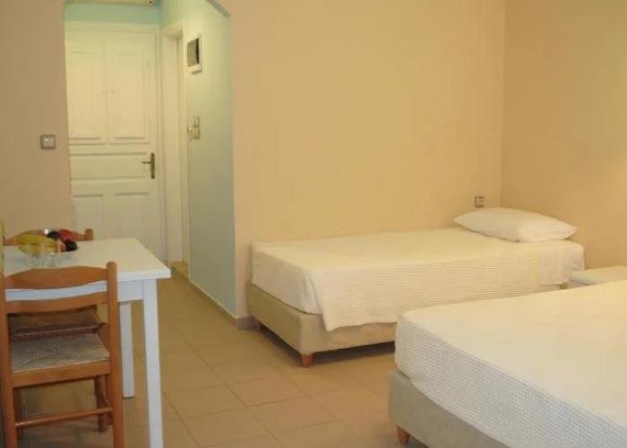 Apollonia Hotel