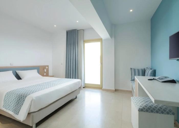 Zephyros Hotel