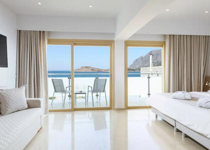 Zephyros Hotel