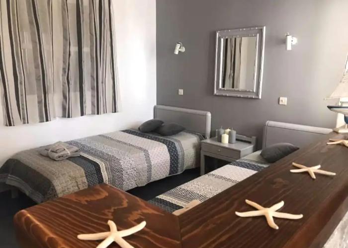 Elenis Studios & Apartments