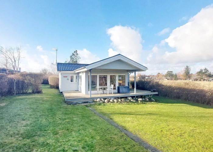 Spacious Holiday Home in KarrebÃ¦ksminde near Fishing