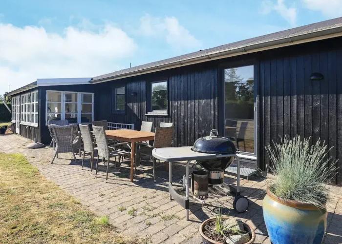 6 Person Holiday Home in Karrebaeksminde