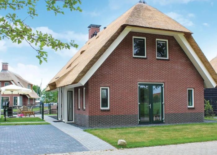 Child-friendly Villa on the Water in Friesland