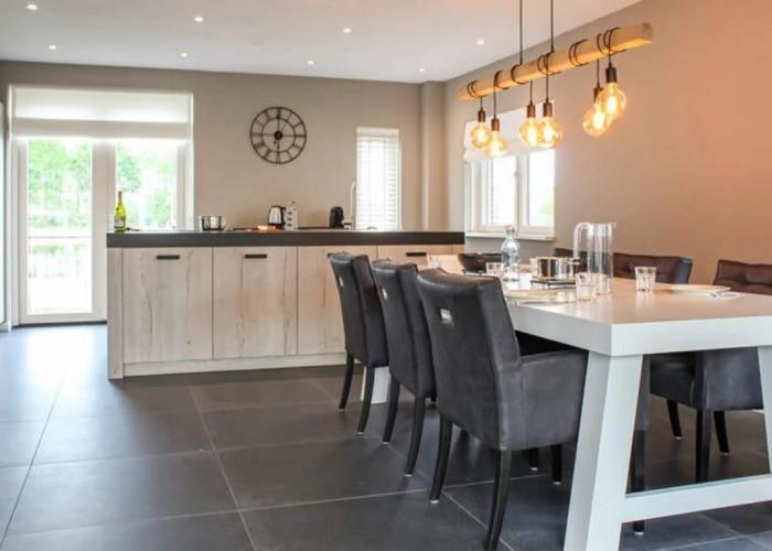 Atmospheric Villa With Nice Garden, in a Holiday Park at the Water in Friesland
