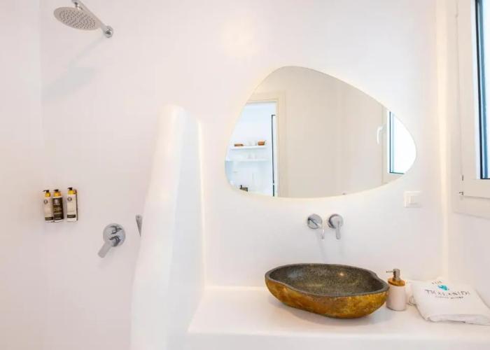 Thalasidi Luxury Suites