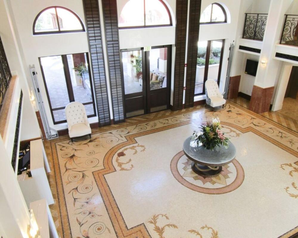 Naples Bay Resort & Marina