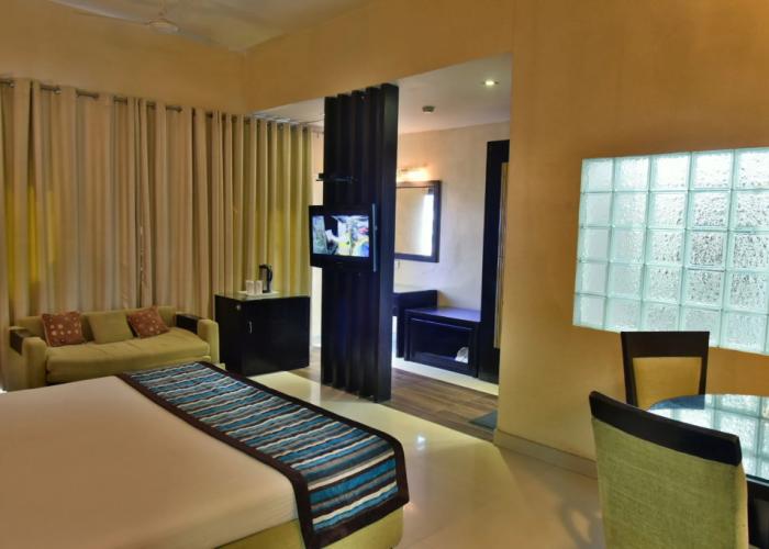 Jullundur Hotel