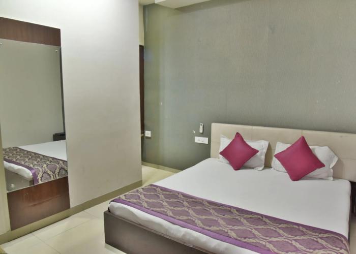 Jullundur Hotel