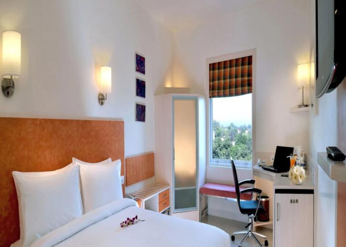 Hometel Chandigarh