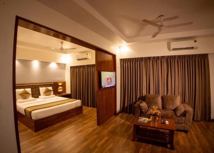 Metro Plaza Hotel