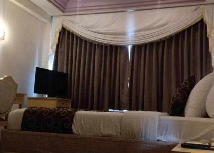 Hotel Poonja International