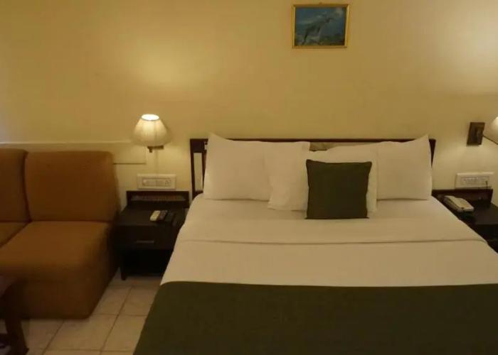 Hotel Poonja International