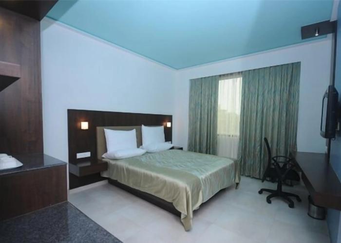 Srinivas Saffron Hotel