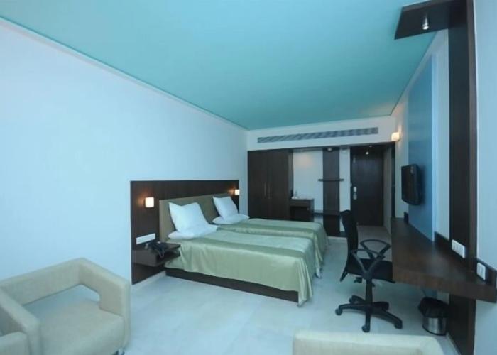 Srinivas Saffron Hotel