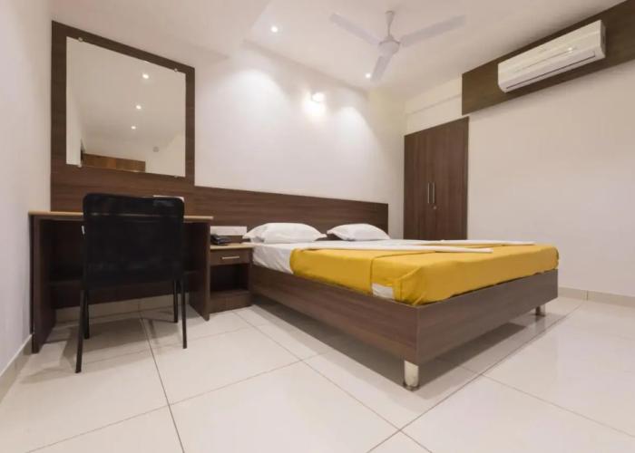 Hotel Karuna Residency