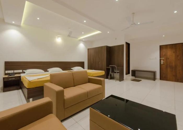 Hotel Karuna Residency
