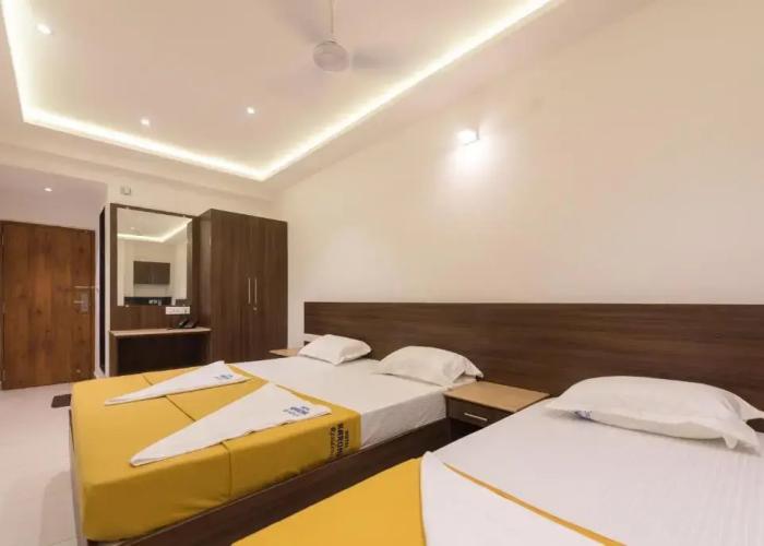 Hotel Karuna Residency