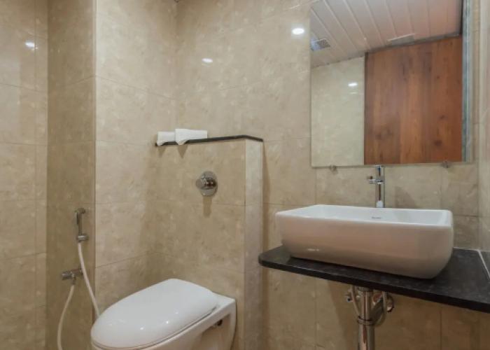 Hotel Karuna Residency