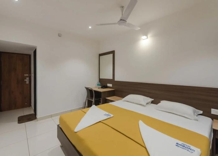 Hotel Karuna Residency