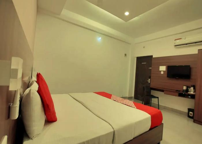 OYO 12762 Citywalk Residency
