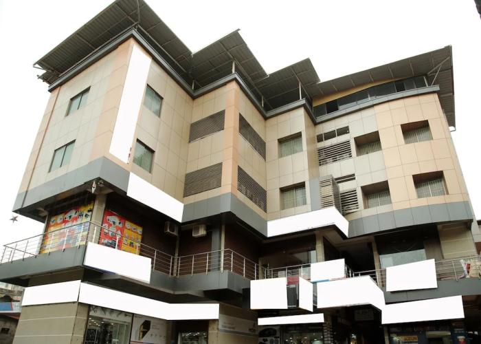 OYO 12762 Citywalk Residency