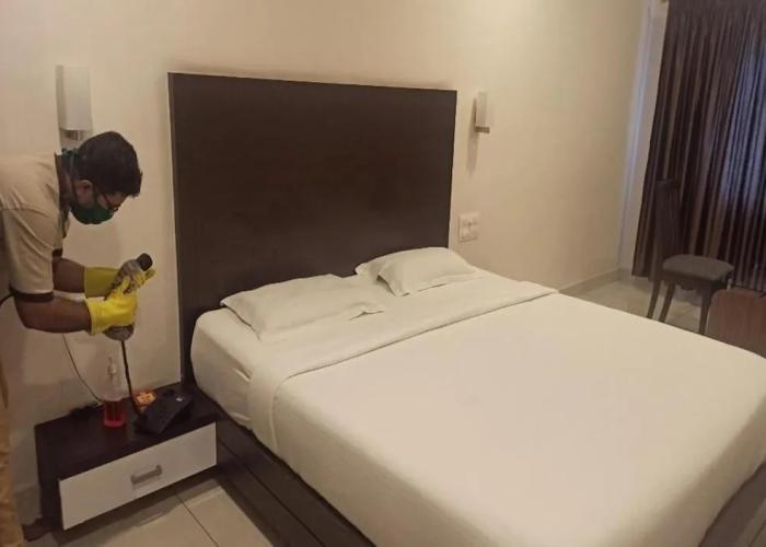 Traders Hotel