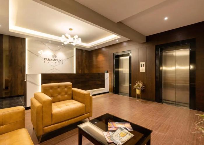 Hotel Paramount Suites & Service Apartments
