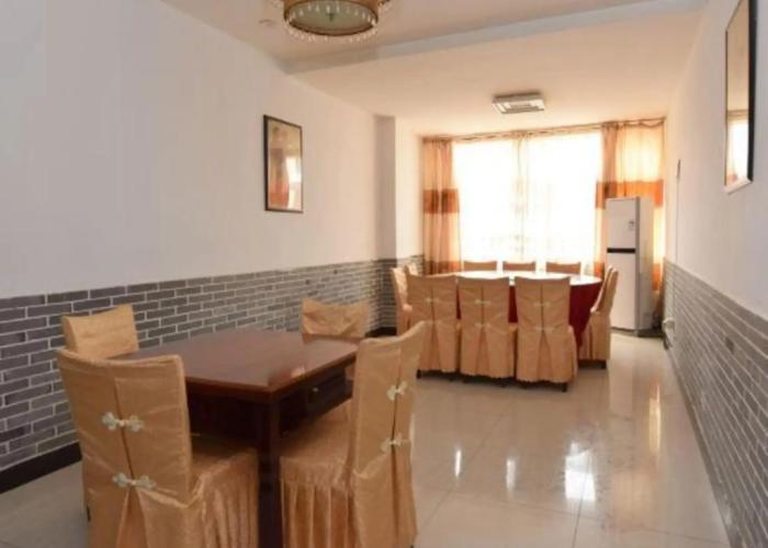 Jinse Hepan Business Hotel