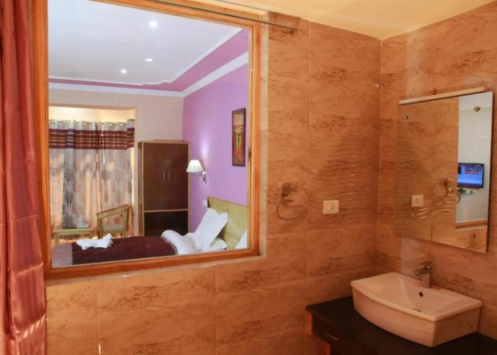 Royal Holiday Leh