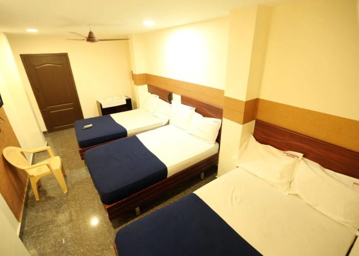 Hotel Boopathi