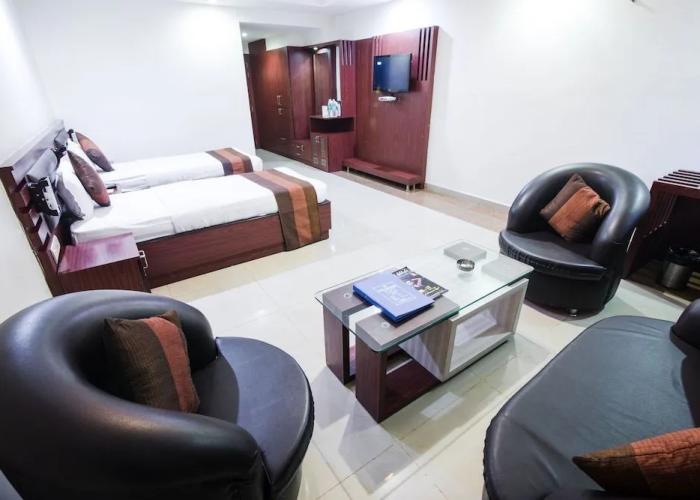 Hotel AVN Grand