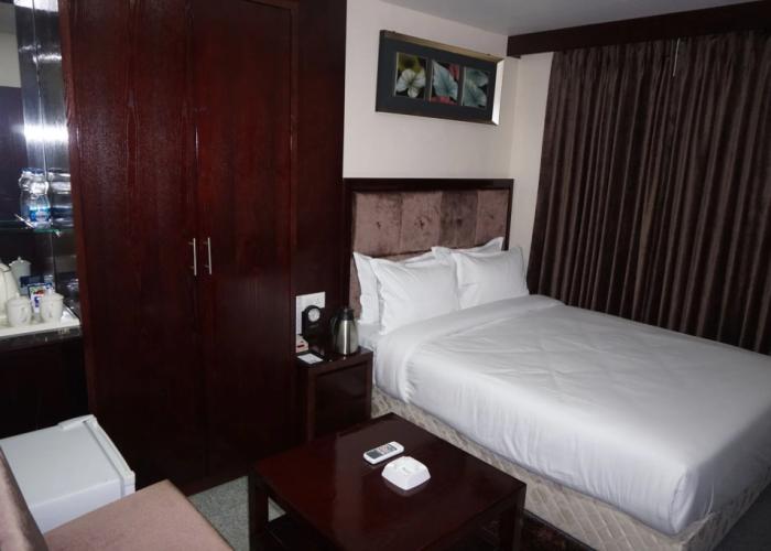 Hotel The Raso