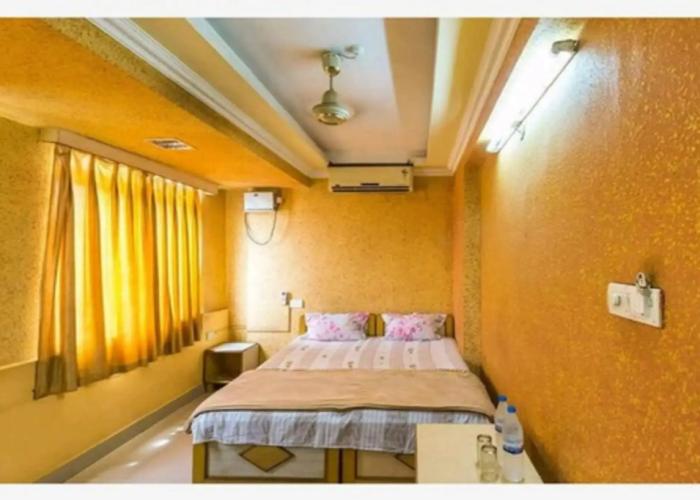 Hotel Rajdhani Plaza