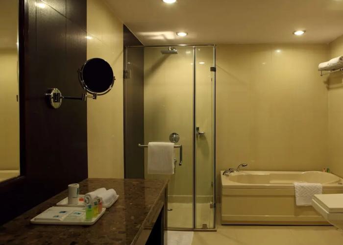 Le Lac Sarovar Portico Ranchi