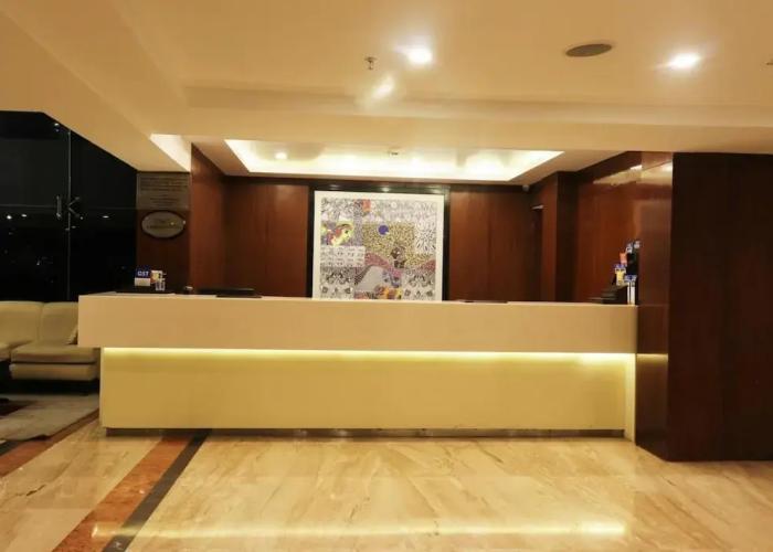 Le Lac Sarovar Portico Ranchi