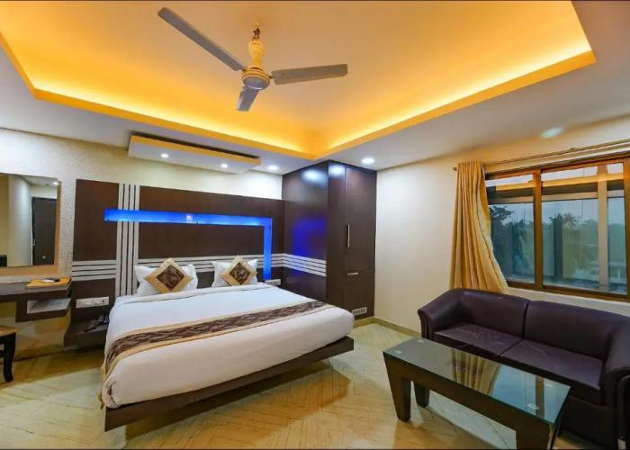 FabHotel Accord