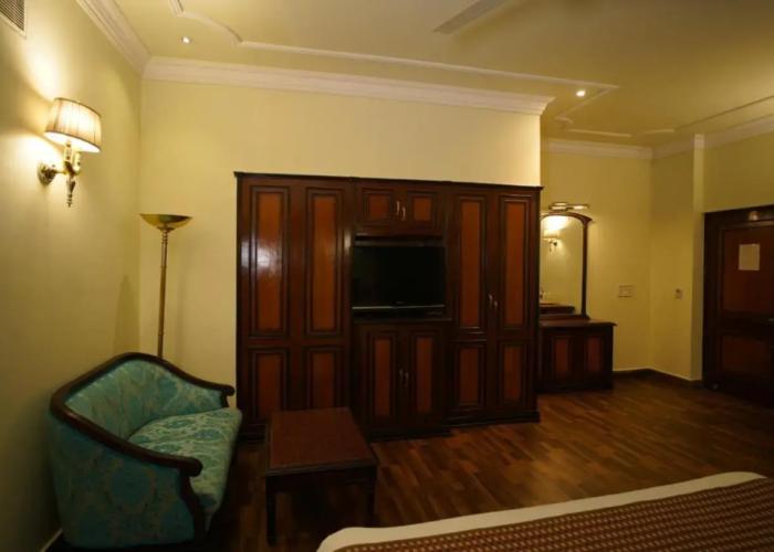 Hotel Arya