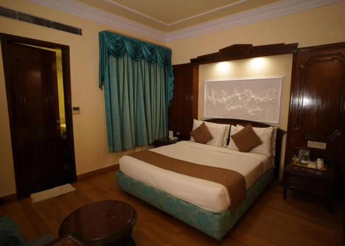 Hotel Arya