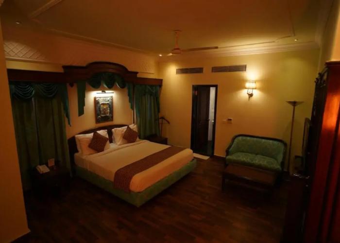 Hotel Arya