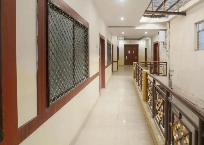 OYO 76930 Hotel Aloka