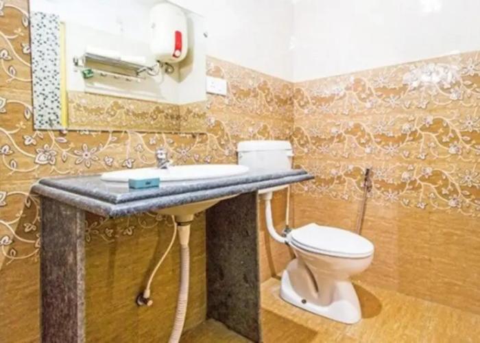FabHotel Amaltas