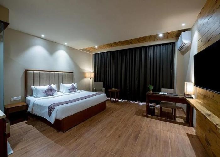 Hotel Cachar Club