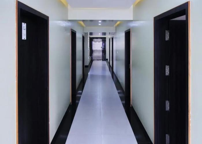 Hotel Yash Executive