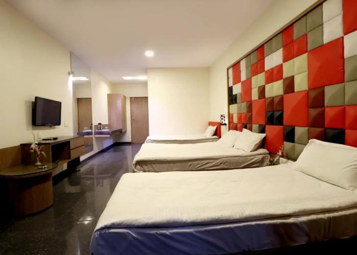 Aurangabad Gymkhana Club Hotel