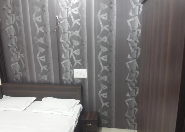 Holiday Era Lodging Hotel