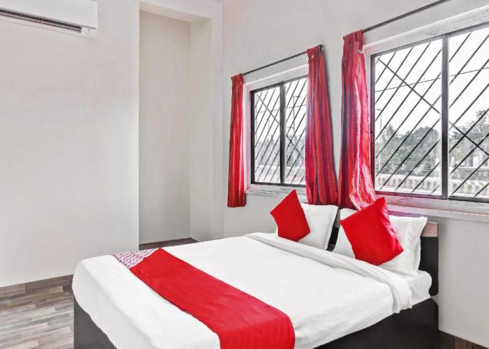 OYO 61154 Shree Balaji Lodging