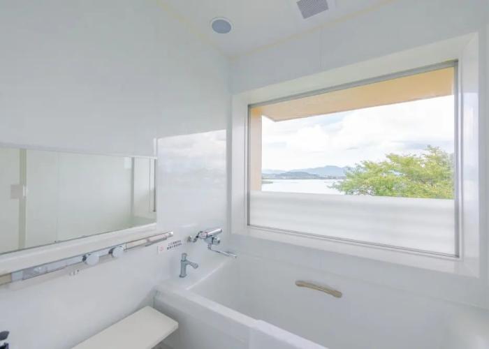 Lakeside Hot Spring Hotel Kunibiki