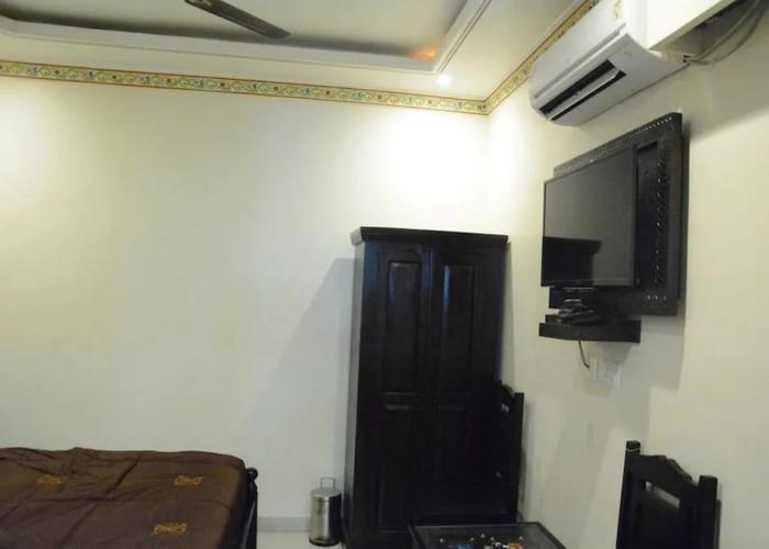 Surya Garh Hotel