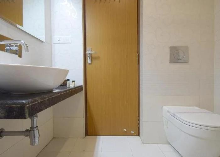 Hotel Radiant Star