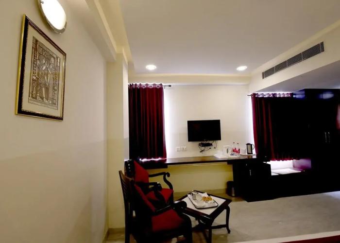 Hotel Radiant Star